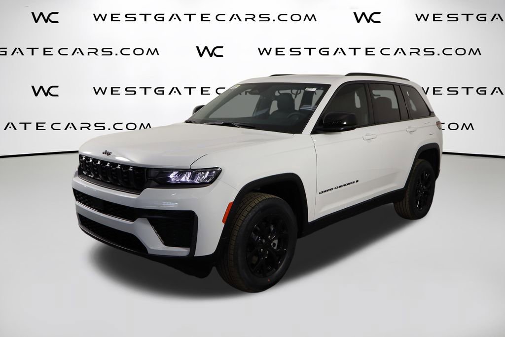 New 2026 Jeep Grand Cherokee Laredo