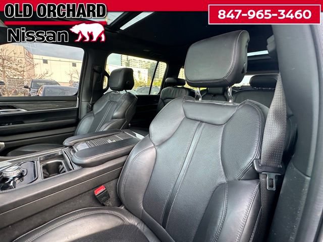 Used 2022 Jeep Wagoneer Series II w/ Premium Group I AWD/4WD image 13