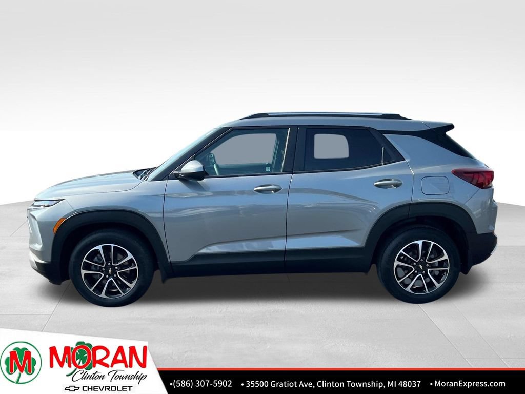 Certified 2024 Chevrolet TrailBlazer LT w/ LT Cold Weather Package FWD image 3