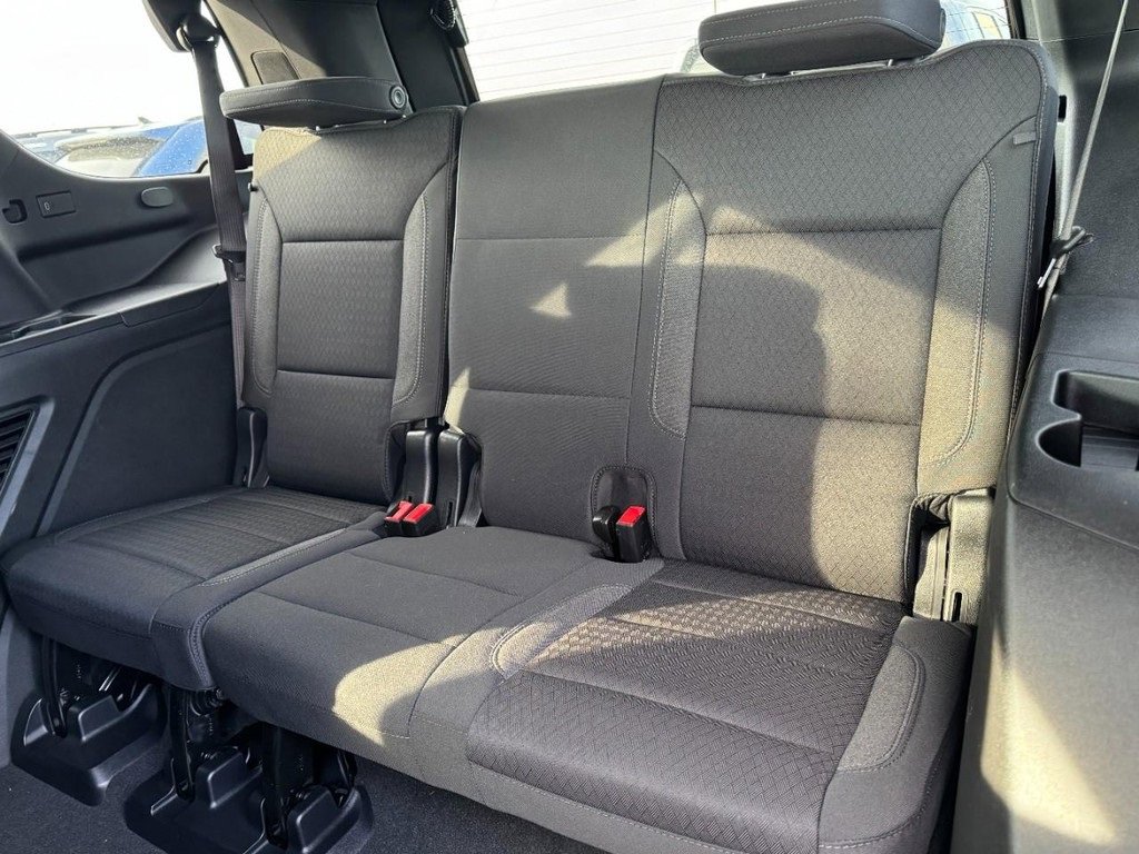 Used 2025 Chevrolet Tahoe LS image 11