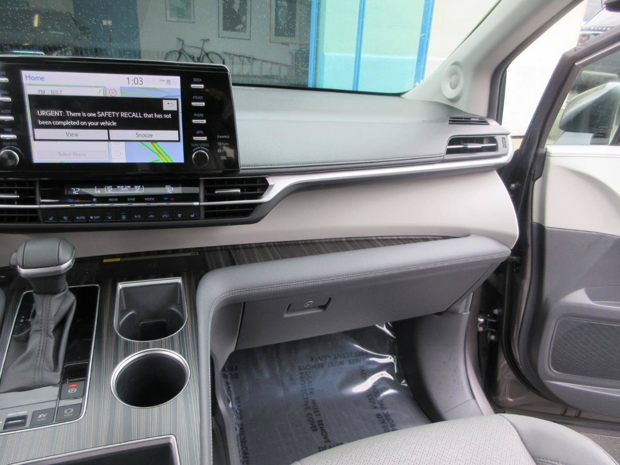 Used 2024 Toyota Sienna Limited AWD image 46