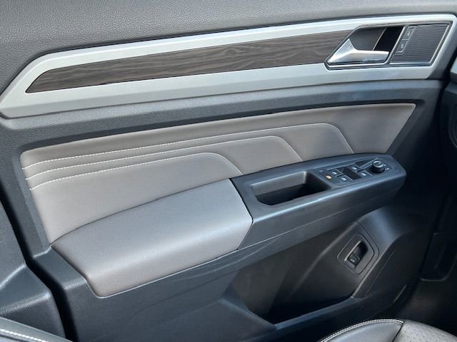 Used 2023 Volkswagen Atlas SE image 29