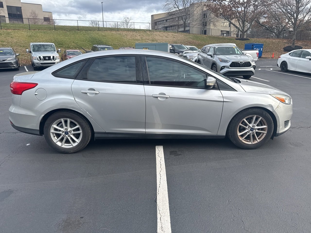 Used 2016 Ford Focus SE image 3