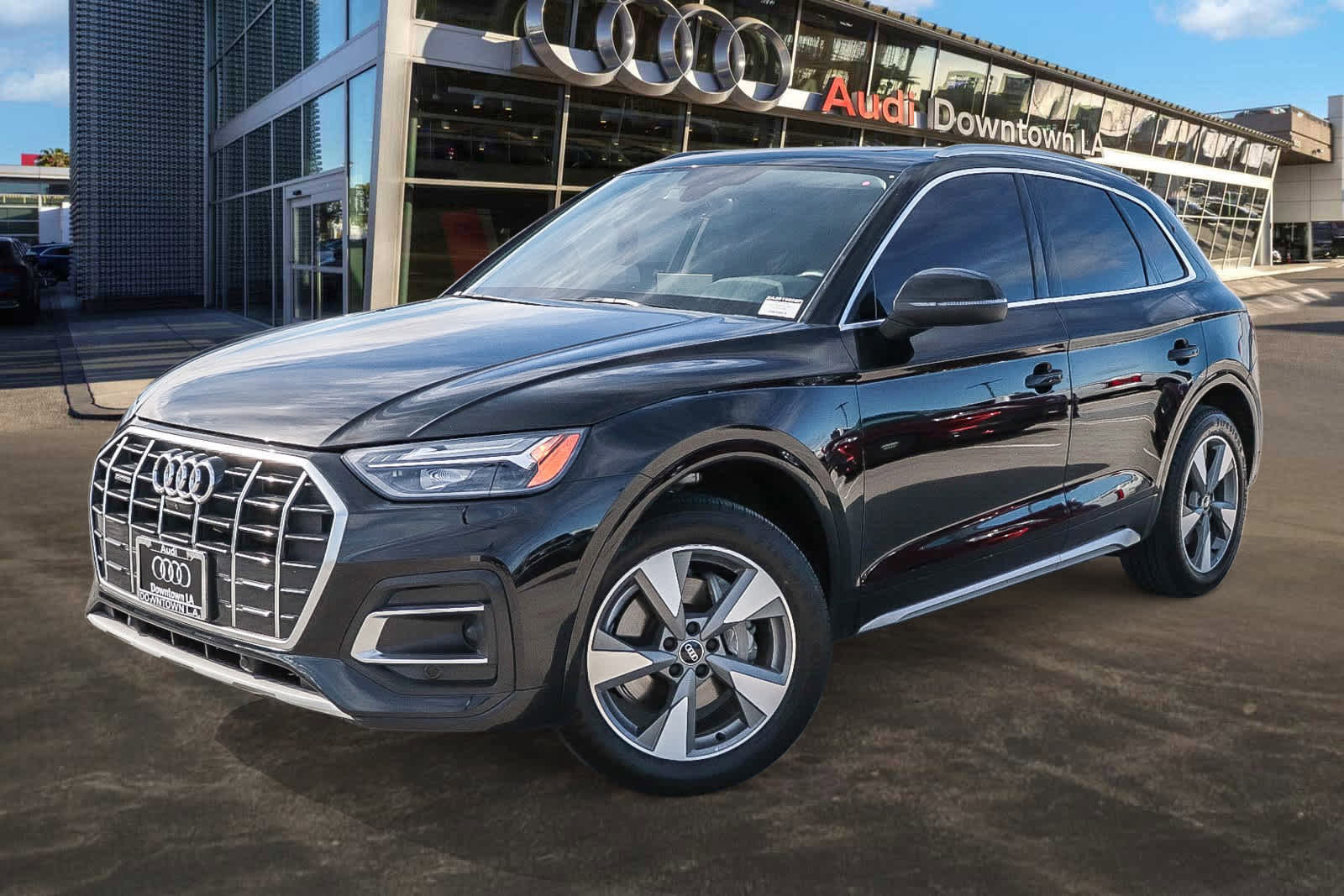 Used 2023 Audi Q5 2.0T Premium Plus image 1