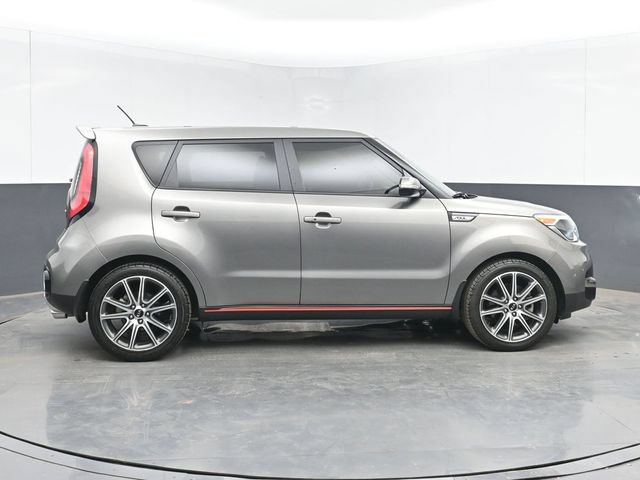 Used 2019 Kia Soul ! FWD image 11