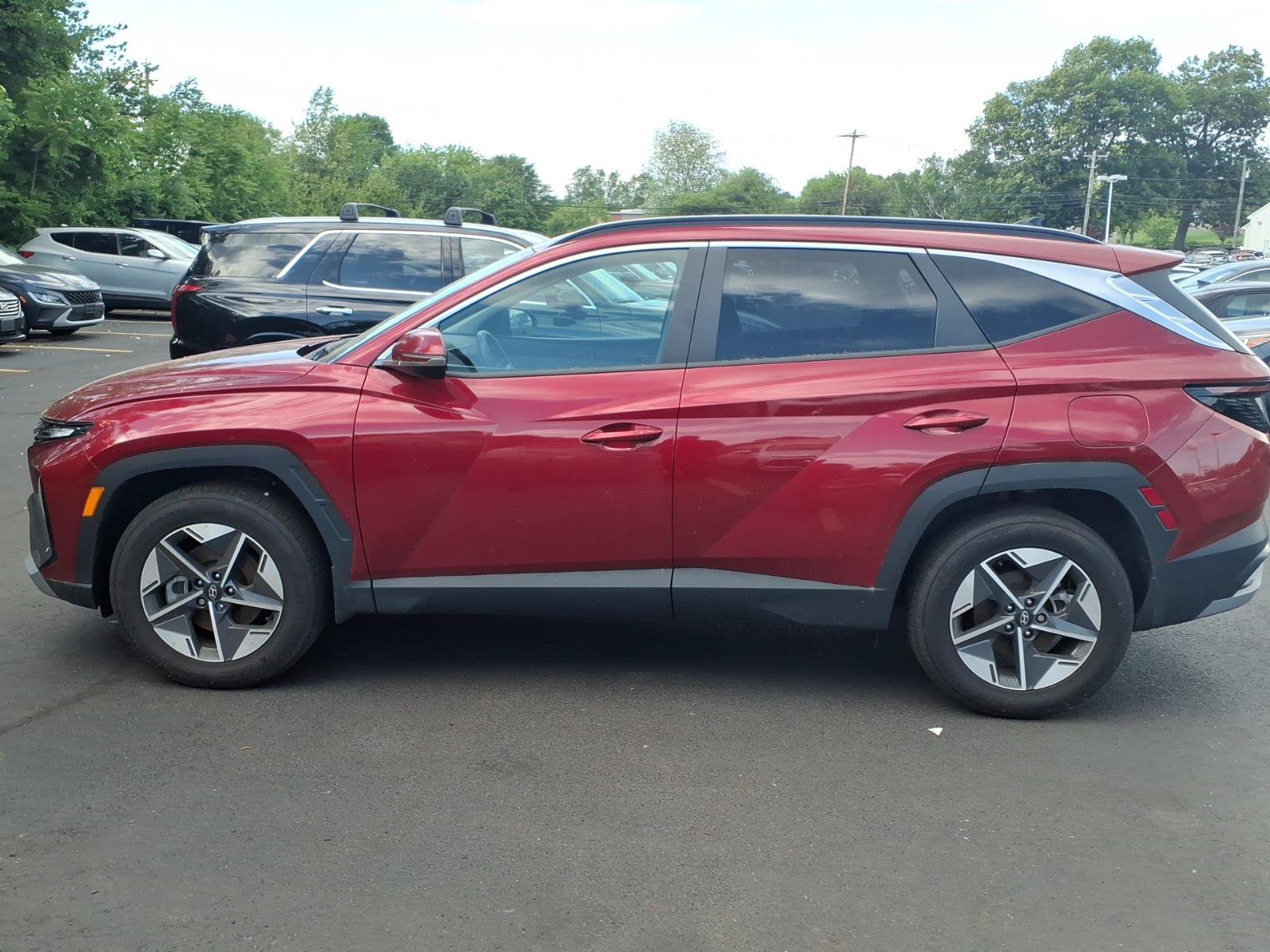 Certified 2025 Hyundai Tucson SEL AWD/4WD image 9