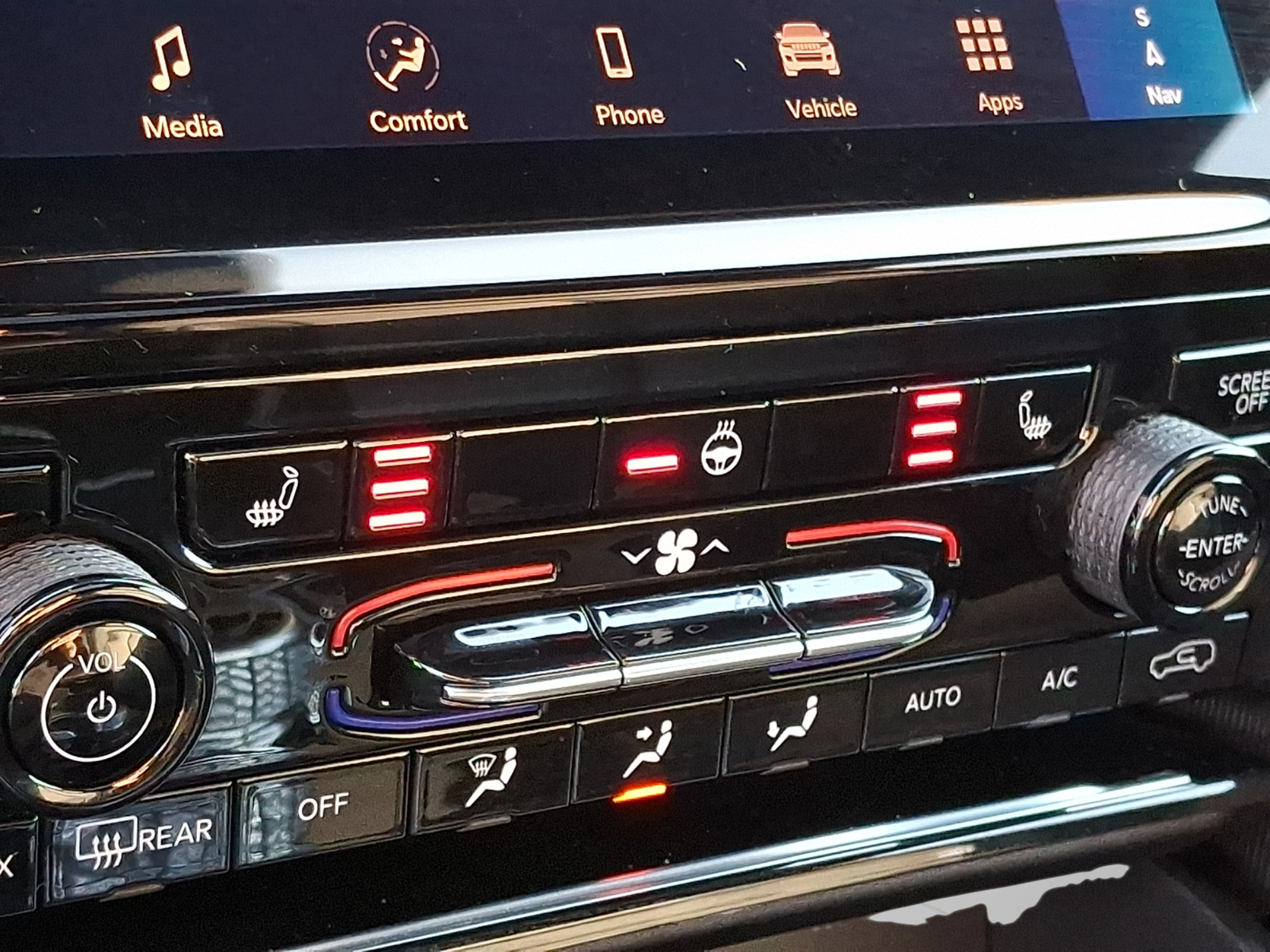 New 2025 Jeep Grand Cherokee Limited AWD/4WD image 16