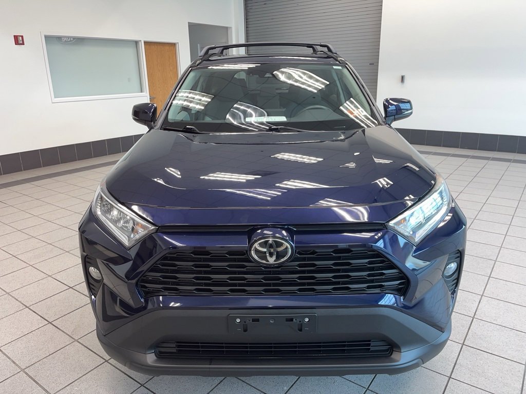 Used 2020 Toyota RAV4 XLE image 3