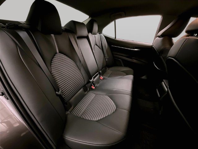 Used 2022 Toyota Camry SE FWD image 26