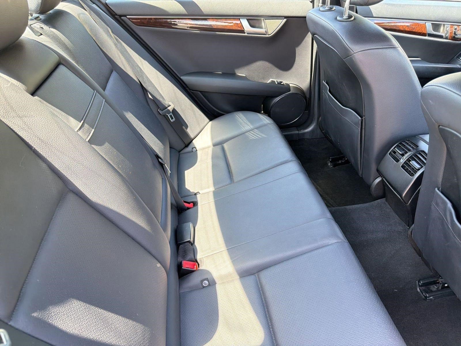 Used 2013 Mercedes-Benz C 300 4MATIC Sedan image 29