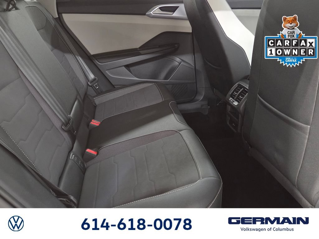 Used 2025 Volkswagen Taos SE AWD/4WD image 21