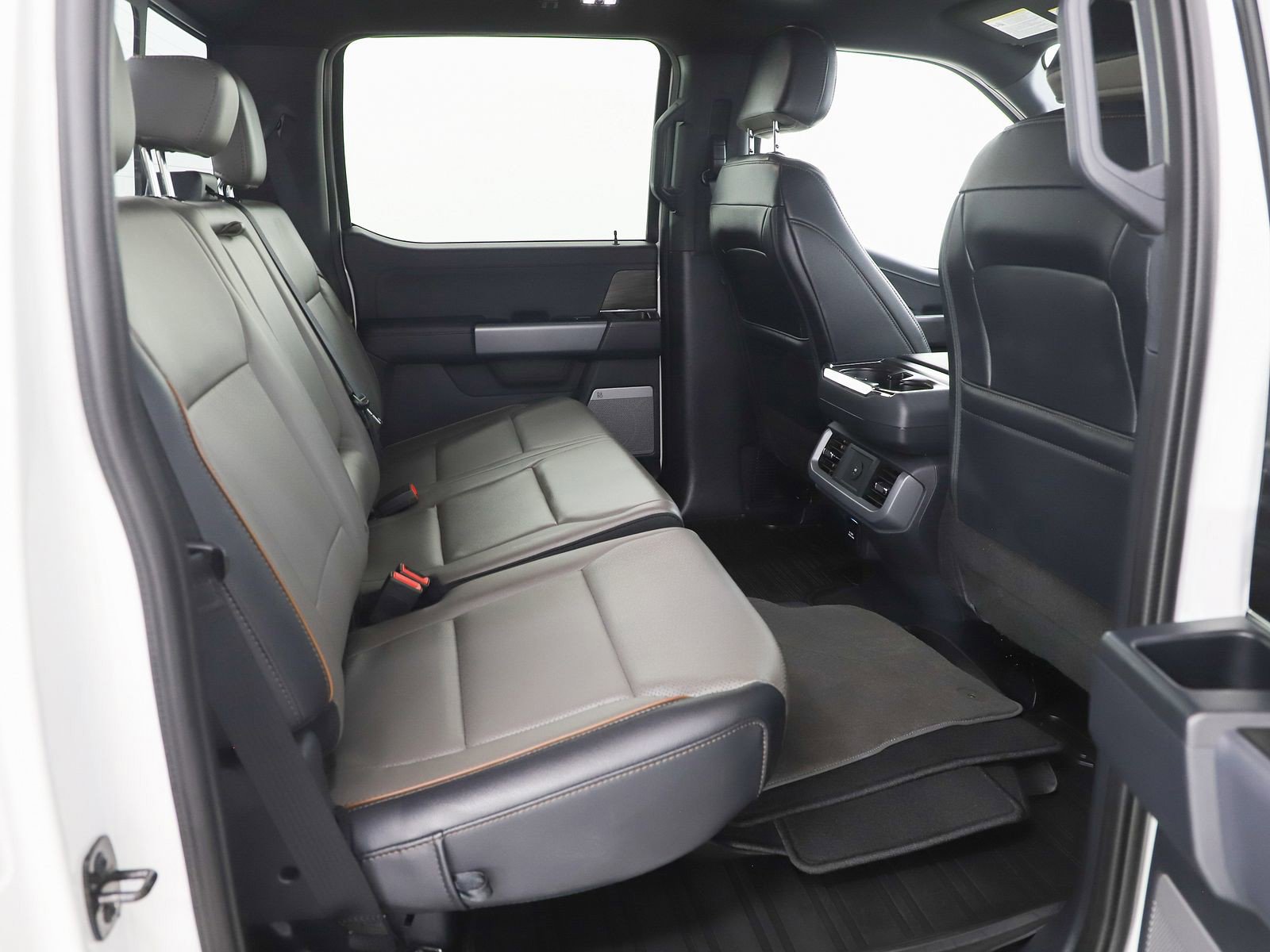 Used 2025 Ford F150 Lariat w/ Bed Utility Package AWD/4WD image 17