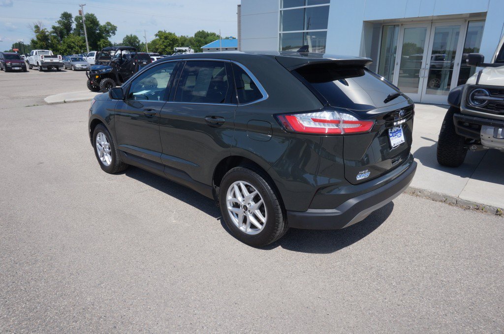 Used 2023 Ford Edge SEL w/ Convenience Package AWD/4WD image 3