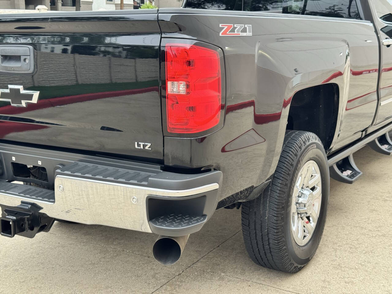 Used 2016 Chevrolet Silverado 2500 LTZ w/ Duramax Plus Package AWD/4WD image 47