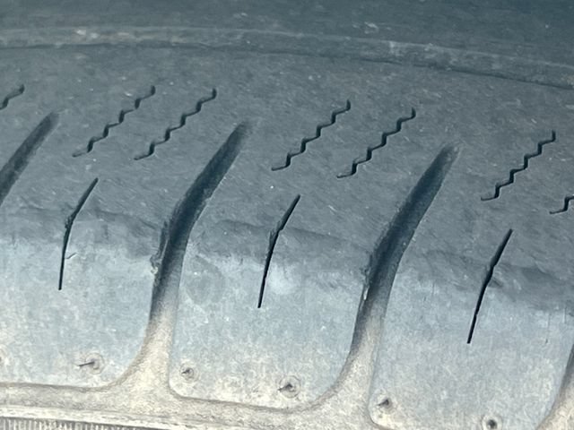 Used 2012 Buick Enclave Leather FWD image 9