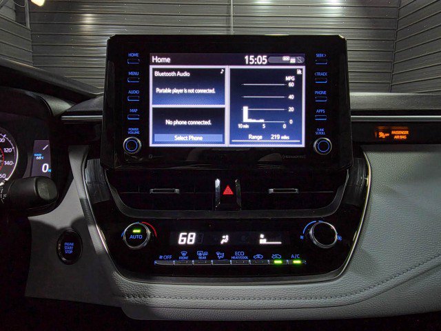 Used 2022 Toyota Corolla SE FWD image 24