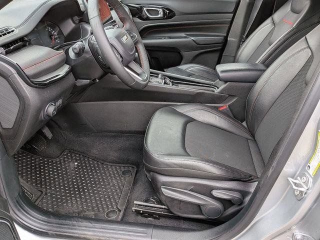 Certified 2025 Jeep Compass Trailhawk AWD/4WD image 12