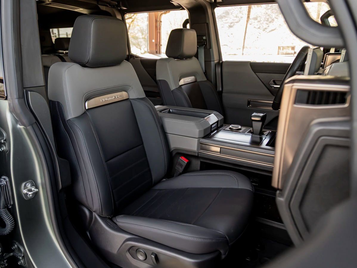 Used 2024 GMC Hummer EV 3X image 32