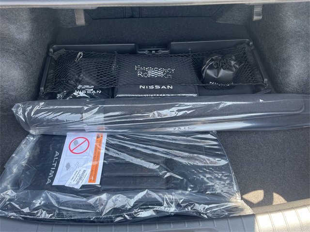 New 2025 Nissan Altima 2.5 SL image 11