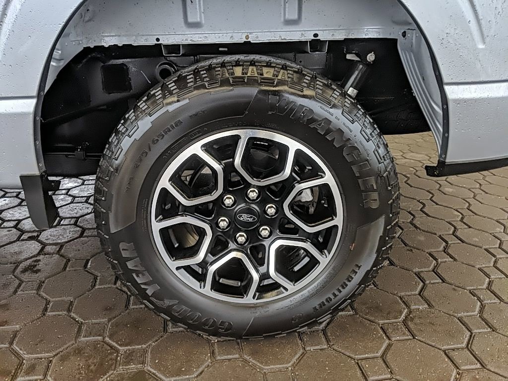 Certified 2023 Ford F150 XLT w/ Equipment Group 302A High image 9