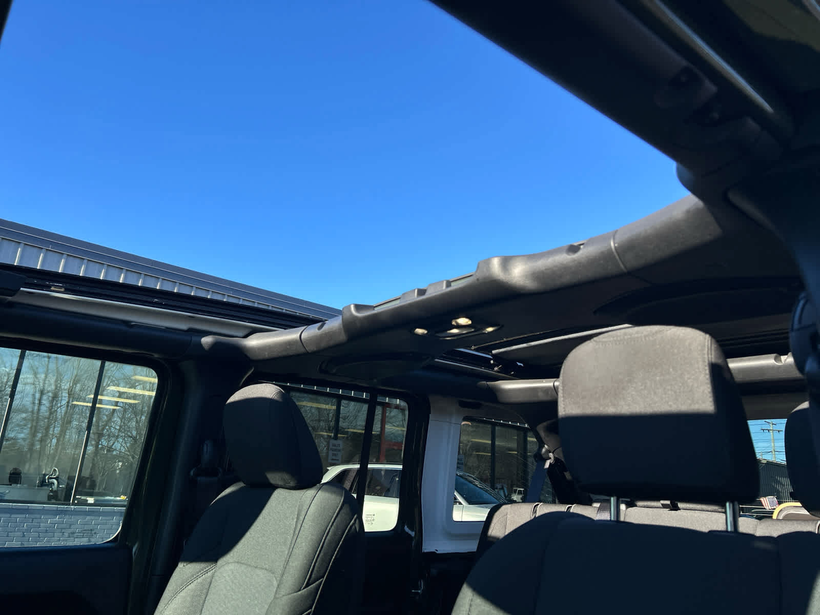 Used 2023 Jeep Wrangler Unlimited w/ Sun & Screen Package image 2