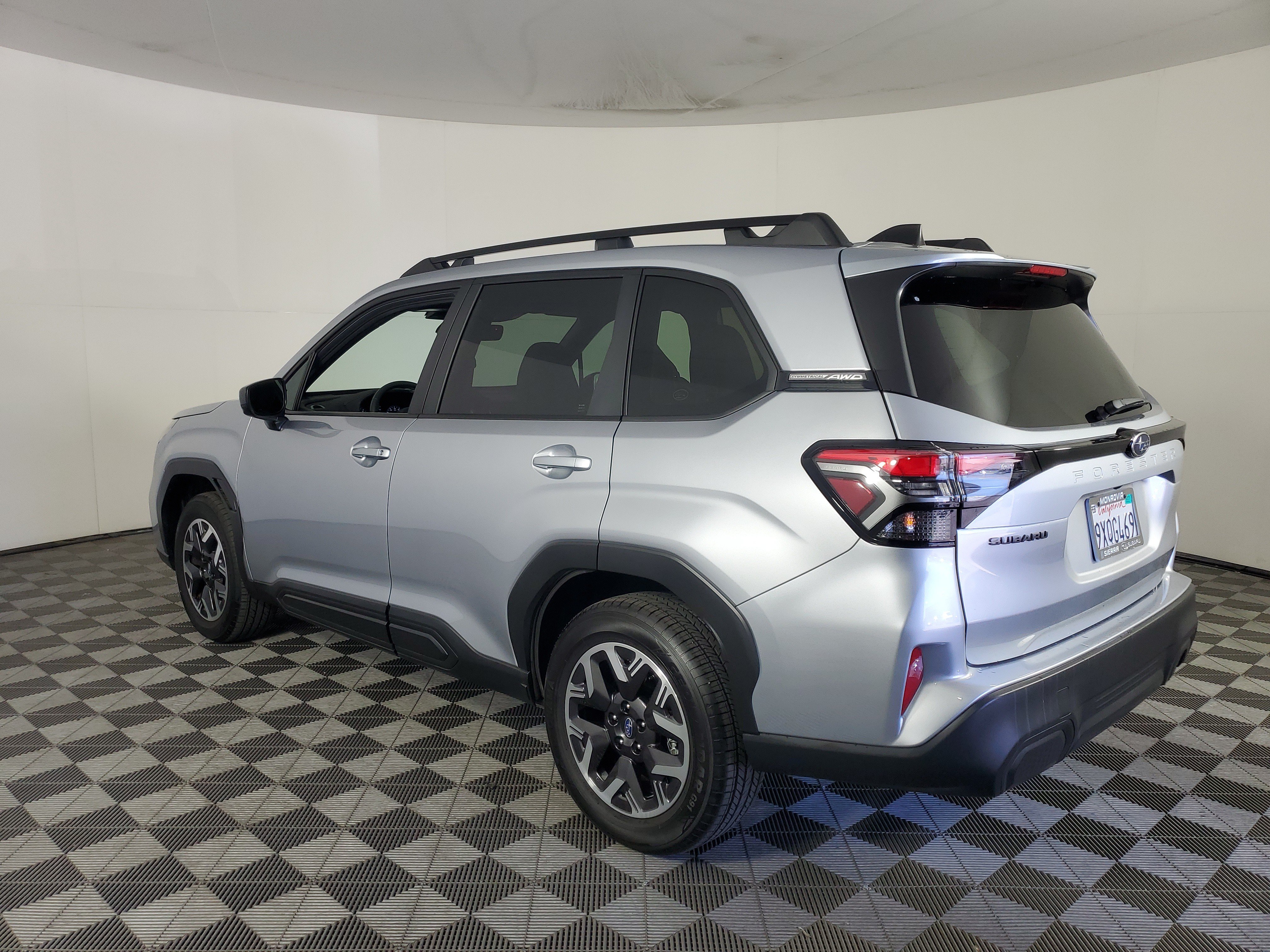 Used 2026 Subaru Forester Premium AWD/4WD image 6