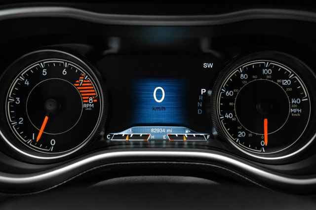 Used 2017 Jeep Cherokee Trailhawk w/ Cold Weather Group image 17