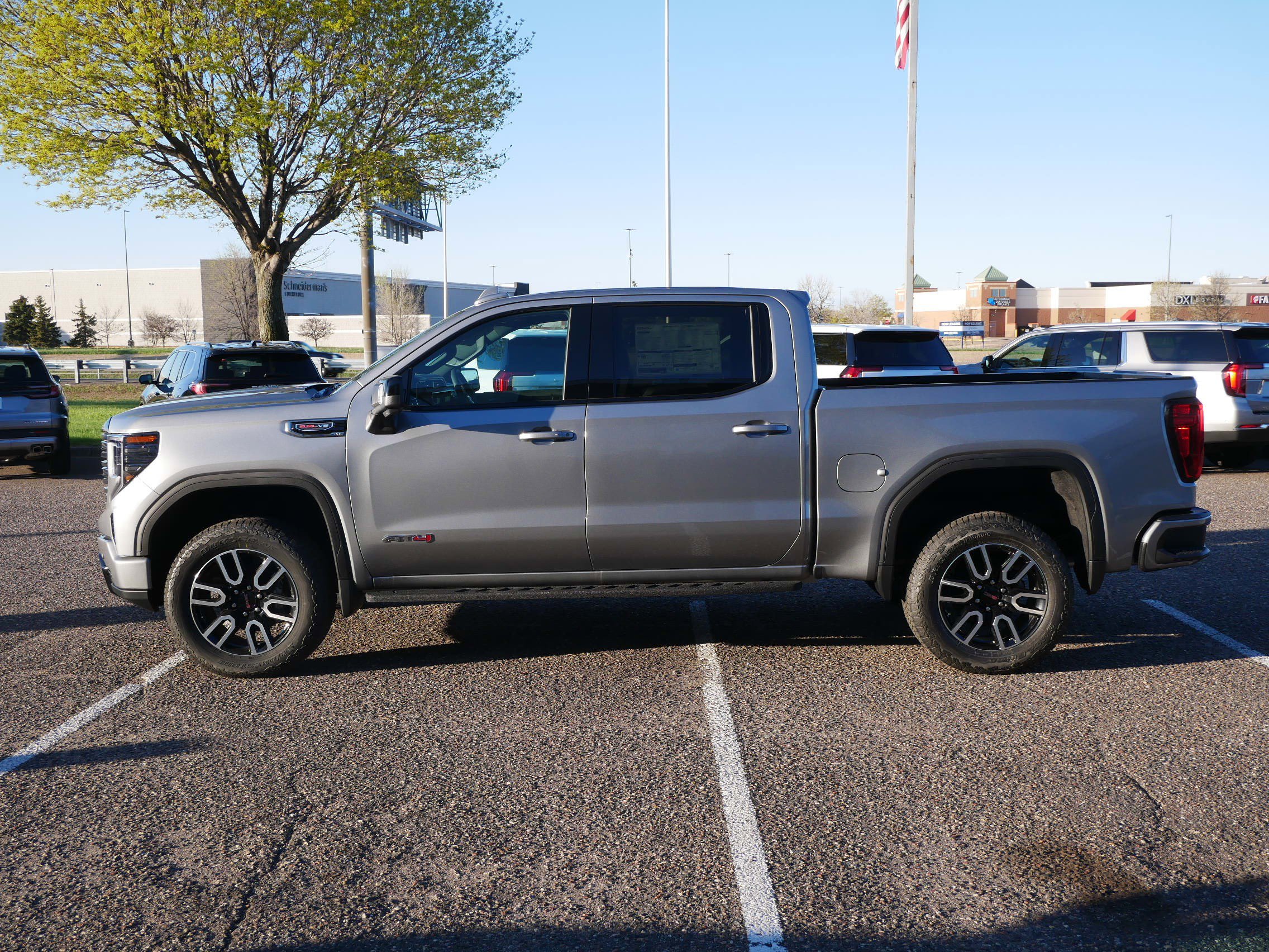 New 2026 GMC Sierra 1500 AT4 AWD/4WD image 4