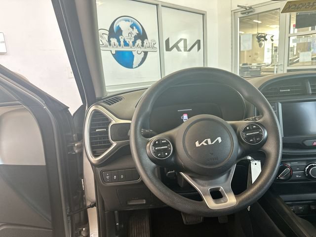 Certified 2023 Kia Soul LX w/ LX Technology Package FWD image 13