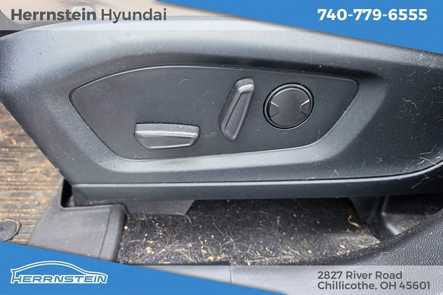 Used 2021 Ford Explorer Limited image 16