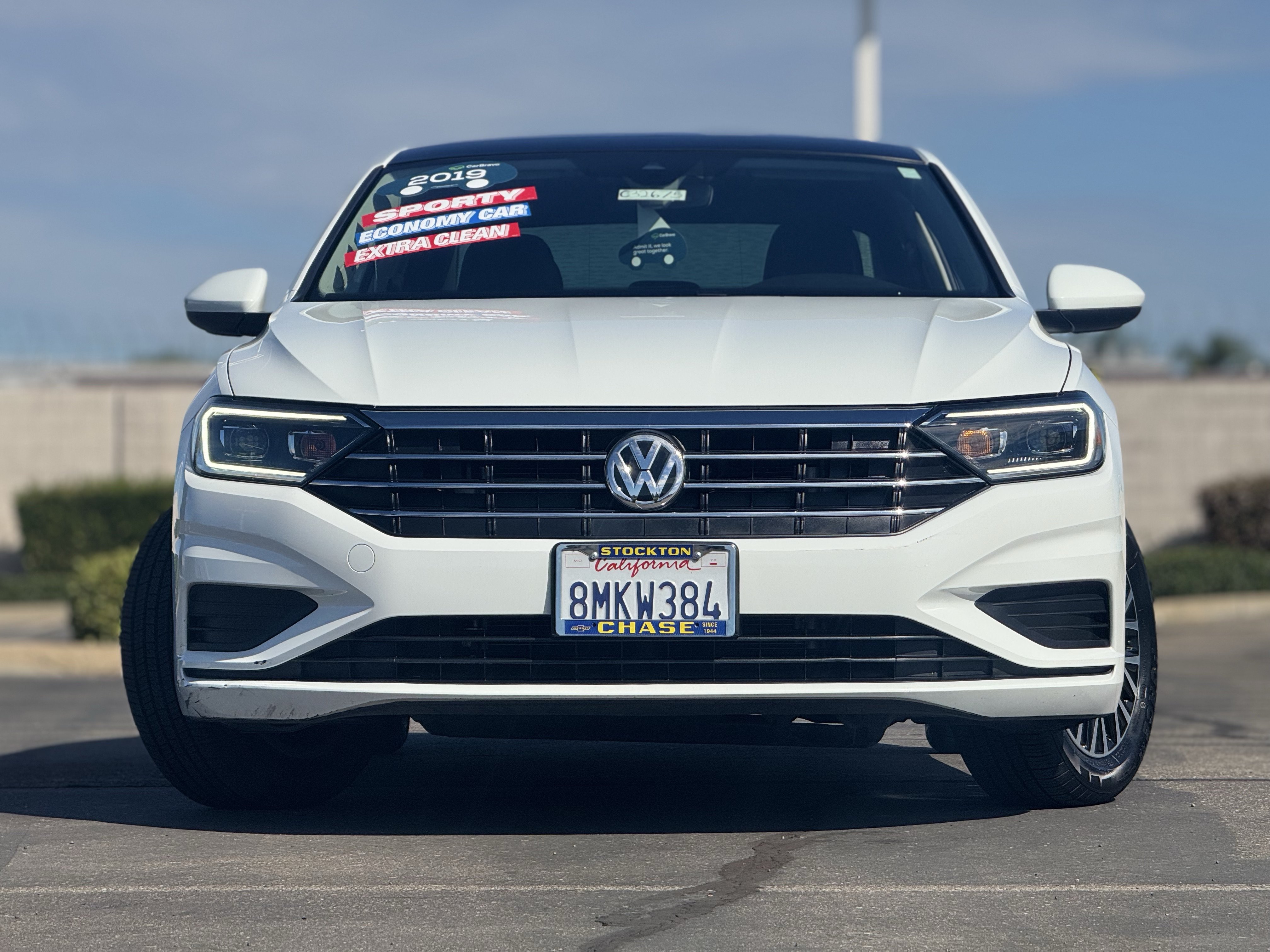 Used 2019 Volkswagen Jetta SEL FWD image 2