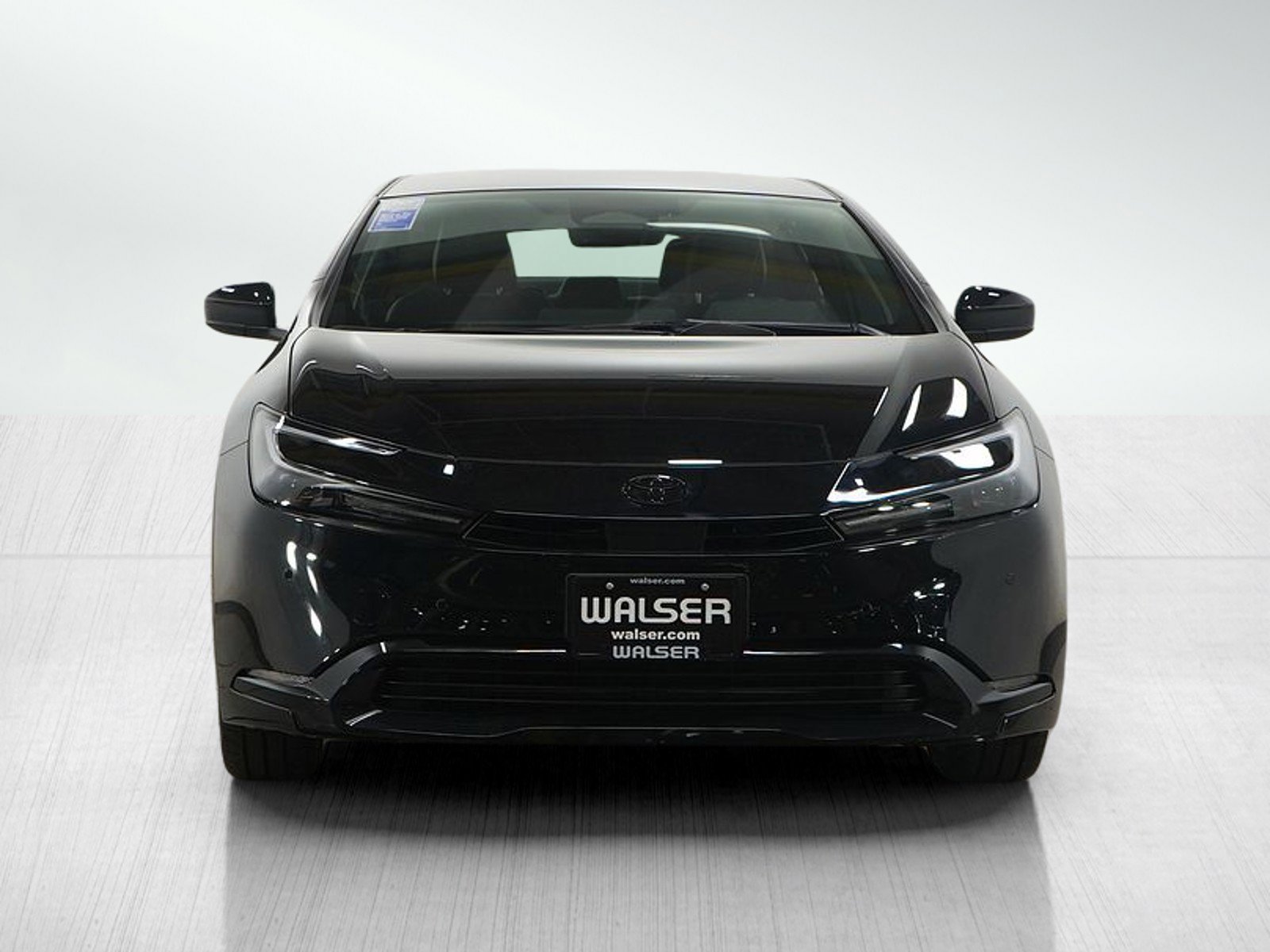 Used 2025 Toyota Prius AWD image 8