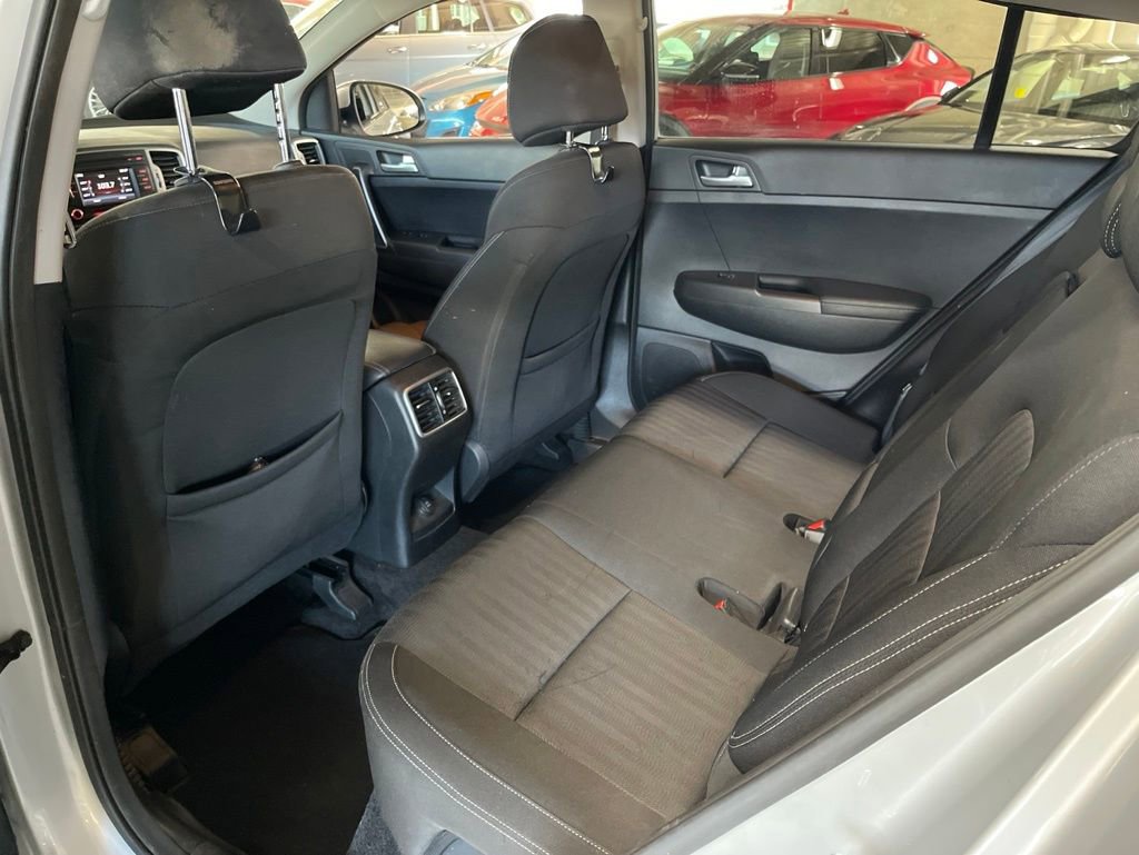 Used 2017 Kia Sportage LX AWD/4WD image 16