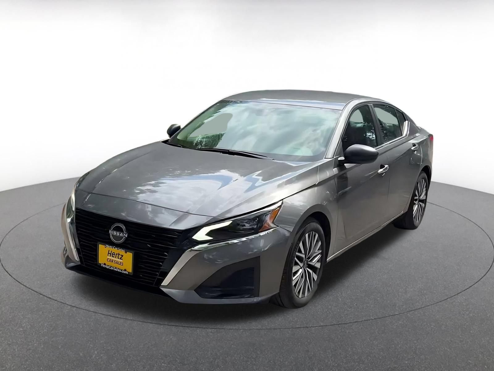 Used 2025 Nissan Altima 2.5 SV FWD image 6