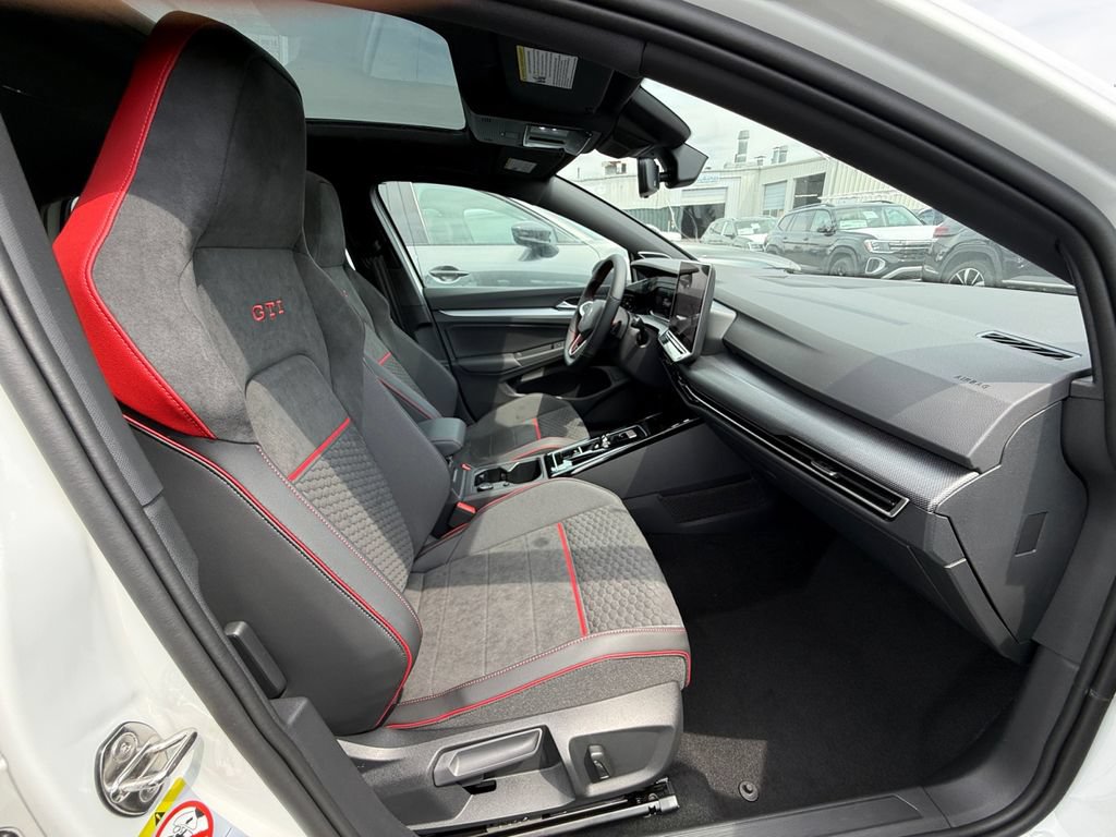 New 2026 Volkswagen GTI SE FWD image 26