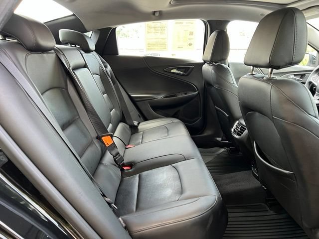 Used 2017 Chevrolet Malibu LT w/ Leather Package FWD image 19