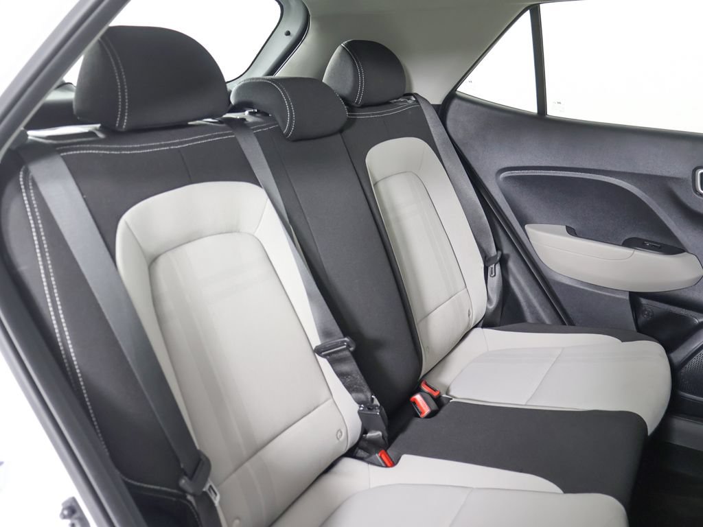 Certified 2026 Hyundai Venue SEL FWD image 28