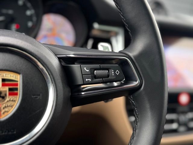 Certified 2025 Porsche Macan image 23