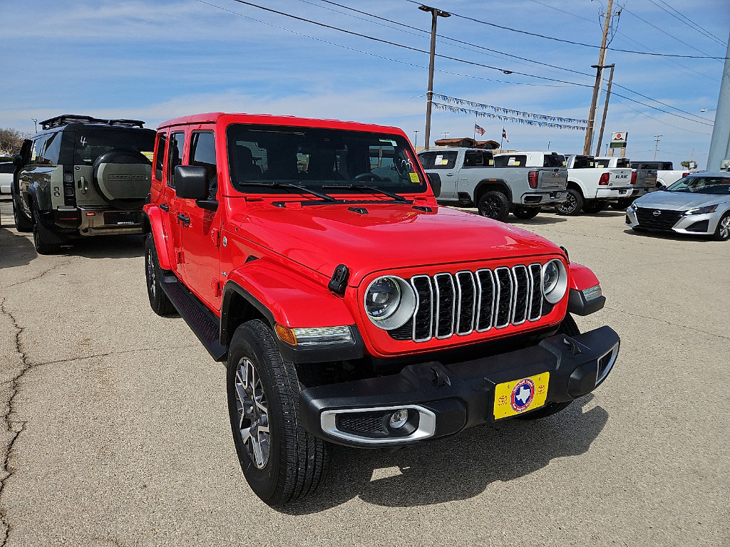 Used 2024 Jeep Wrangler Sahara image 7