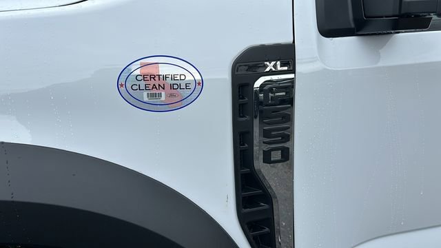 New 2026 Ford F550 4x4 SuperCab Super Duty image 9