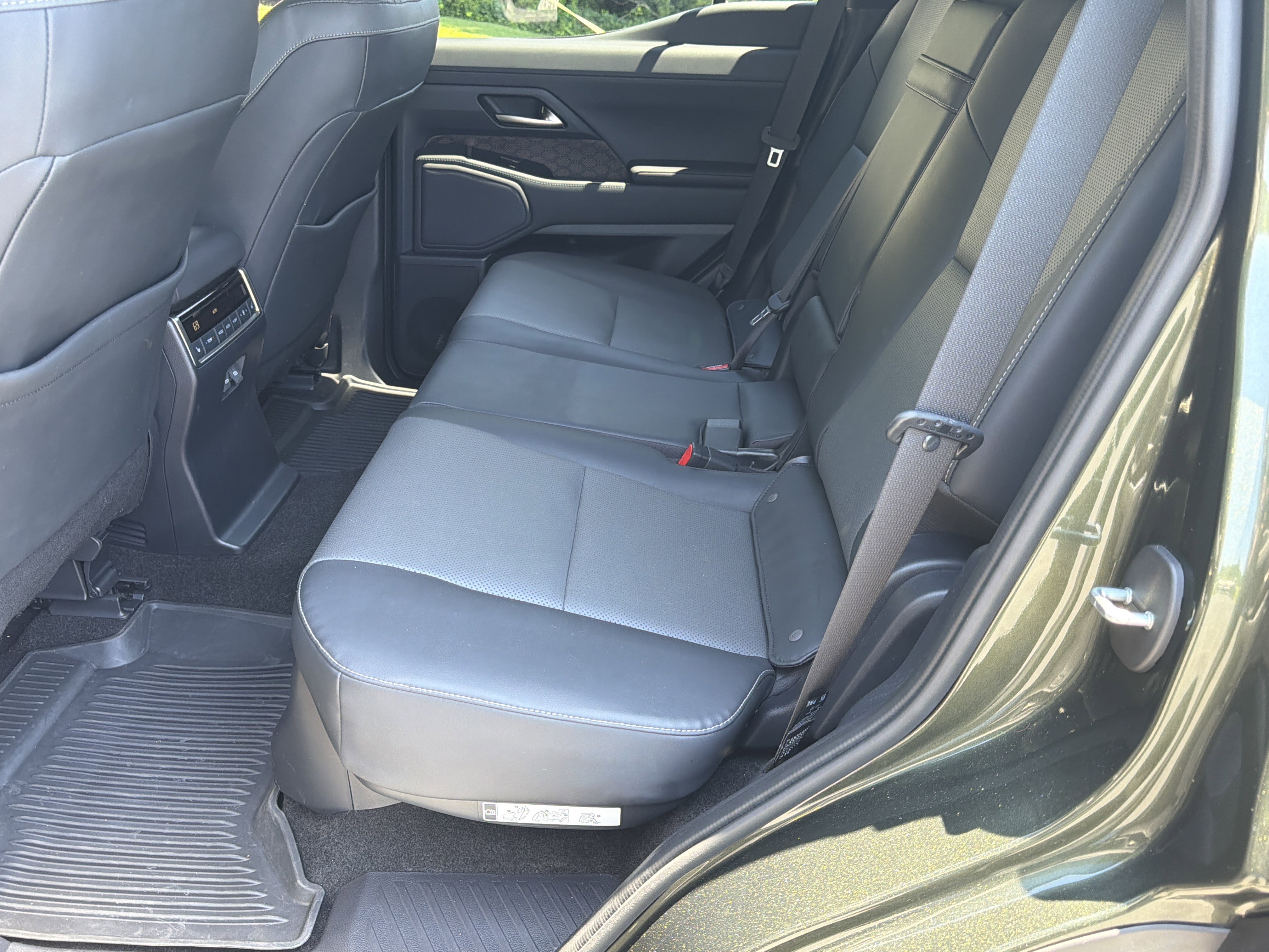 Used 2024 Lexus GX 550 w/ Accessory Package (Z1) AWD/4WD image 21