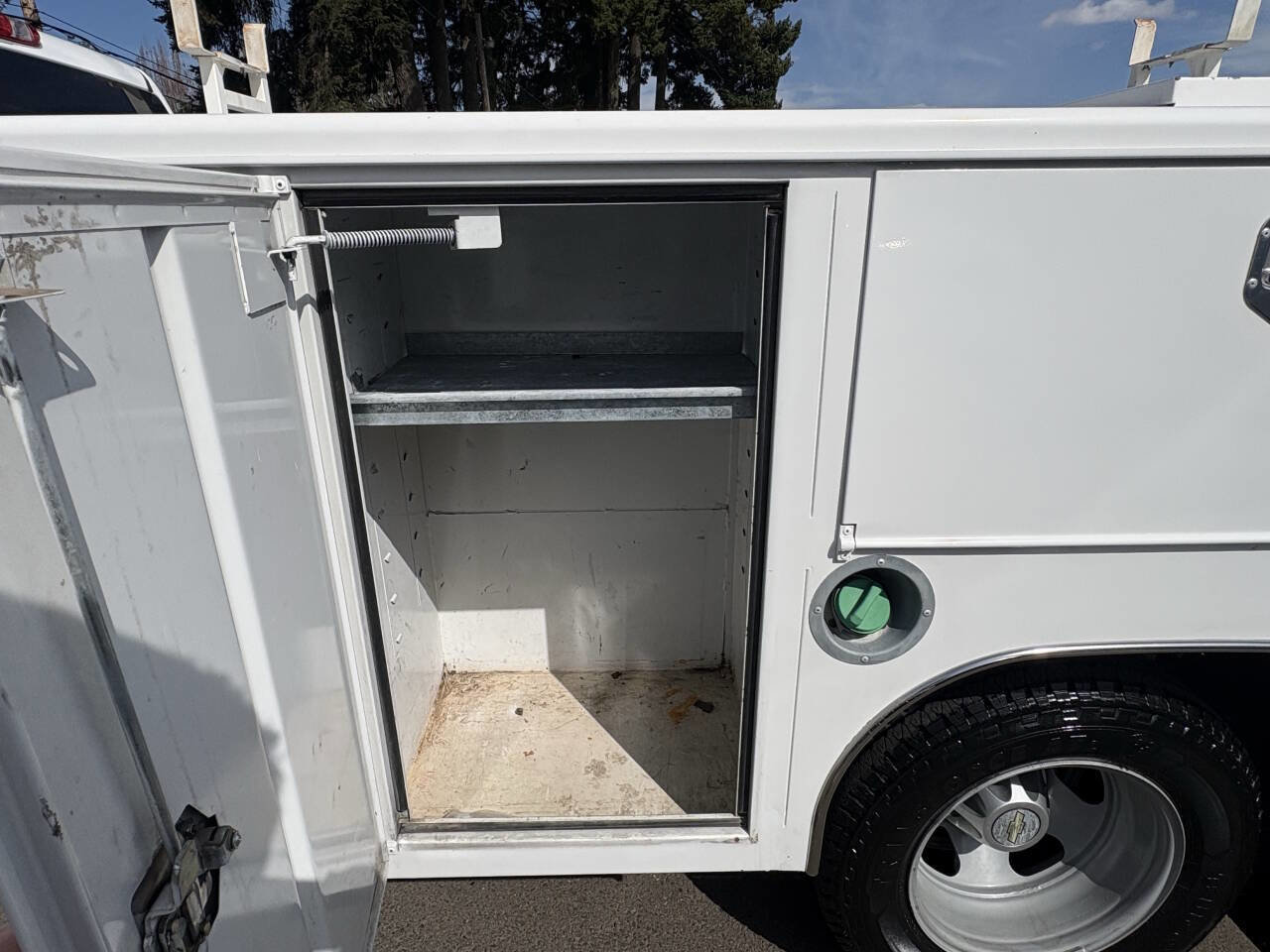 Used 2009 Chevrolet Silverado 3500 W/T image 5