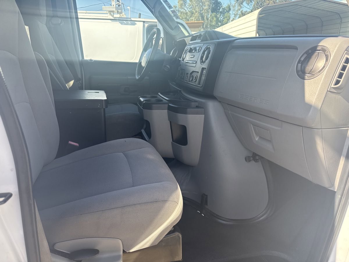 Used 2013 Ford E-150 and Econoline 150 image 7