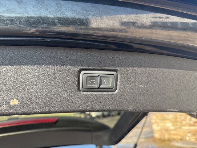 Used 2022 Audi Q7 3.0T Premium image 20