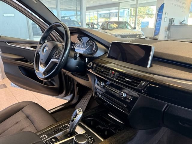Used 2018 BMW X5 xDrive40e AWD/4WD image 28