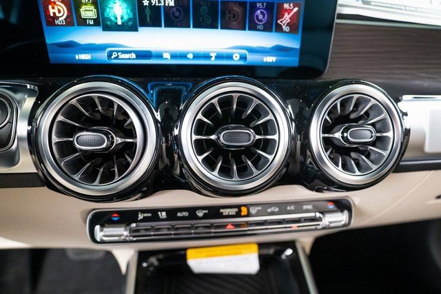 New 2026 Mercedes-Benz GLB 250 4MATIC image 27