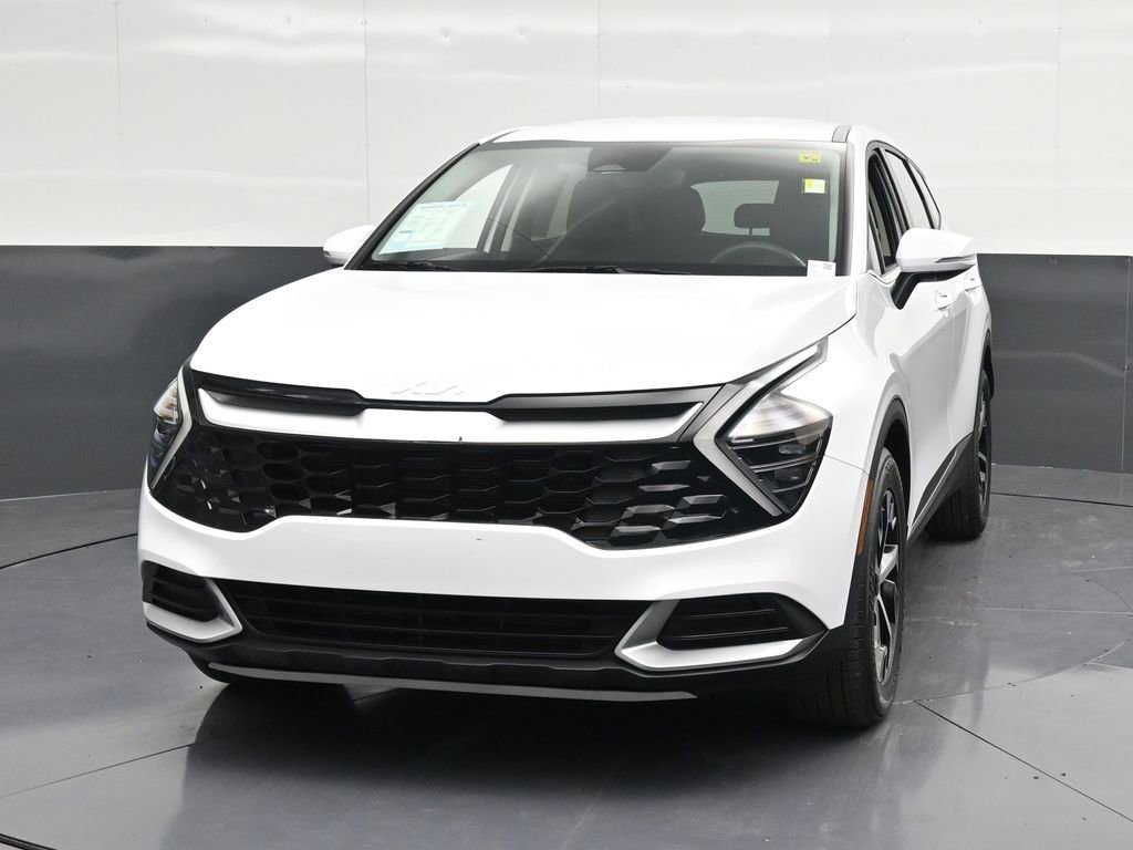 Used 2025 Kia Sportage EX FWD image 6