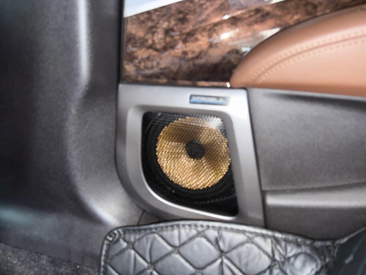 Used 2018 Acura RLX Sport Hybrid w/ Advance Pkg image 44