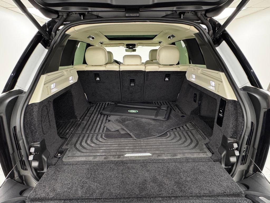 Used 2023 Land Rover Range Rover SE image 35