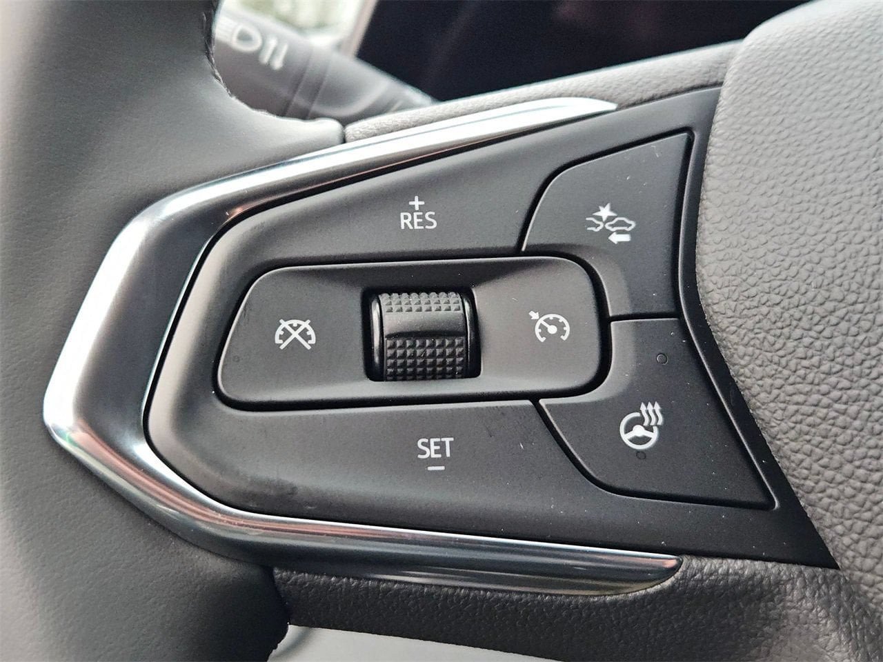 New 2026 Chevrolet Trax LT w/ Driver Confidence Package FWD image 13